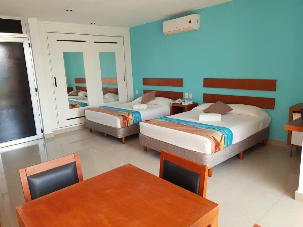 EDIFICIO COMERCIAL CON STUDIOS Y LOCAL Y BODEGA EN VENTA … en Playa del Carmen - Imagen 1