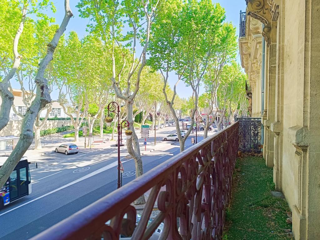 APPARTEMENT T3 AVEC BALCON à Narbonne - Photo 1