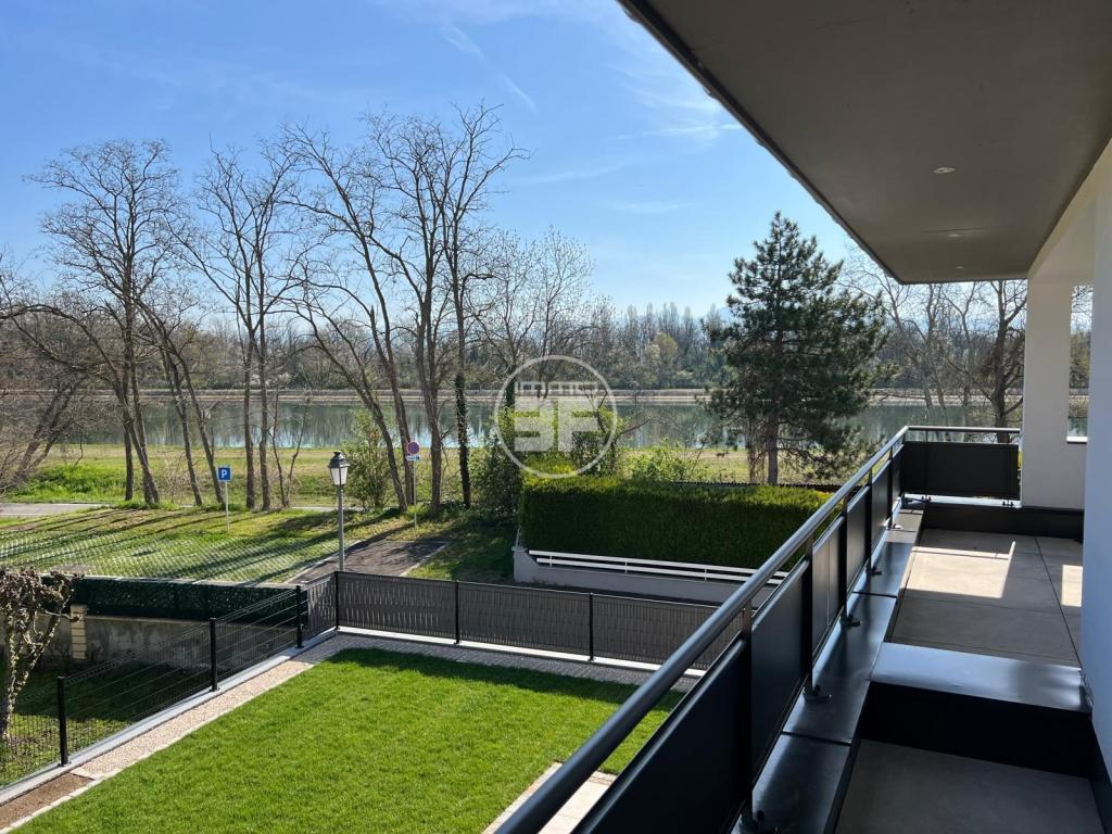 Maison bord du Rhin à Mulhouse - Photo 1