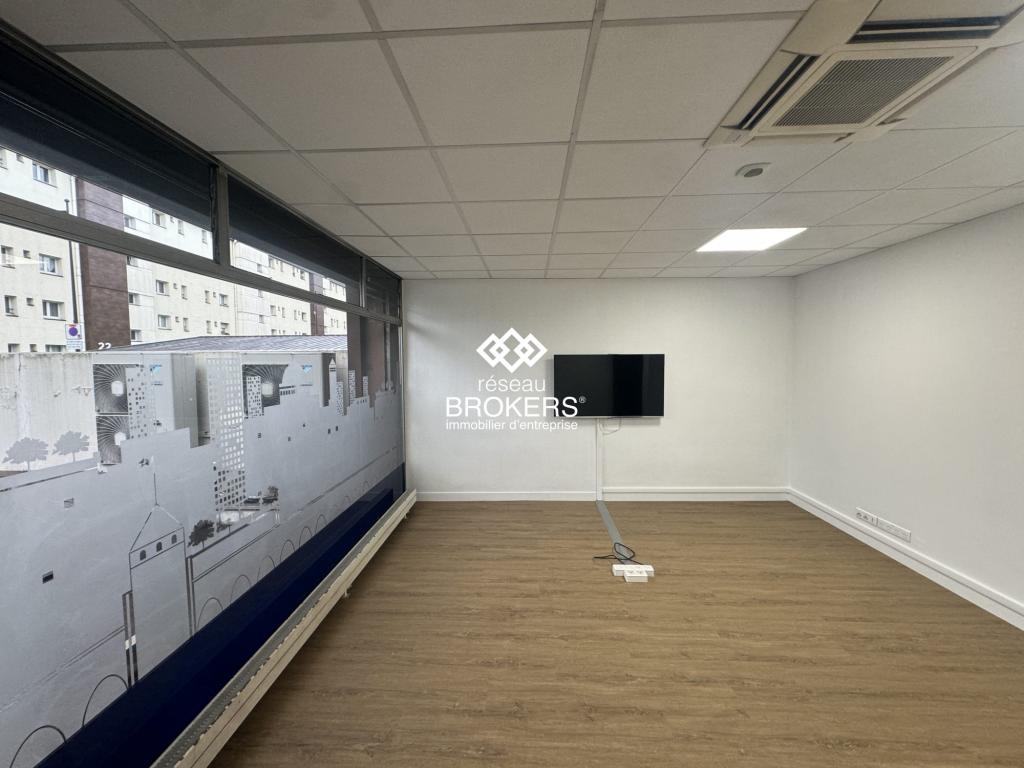Local Commercial à Drancy - Photo 1