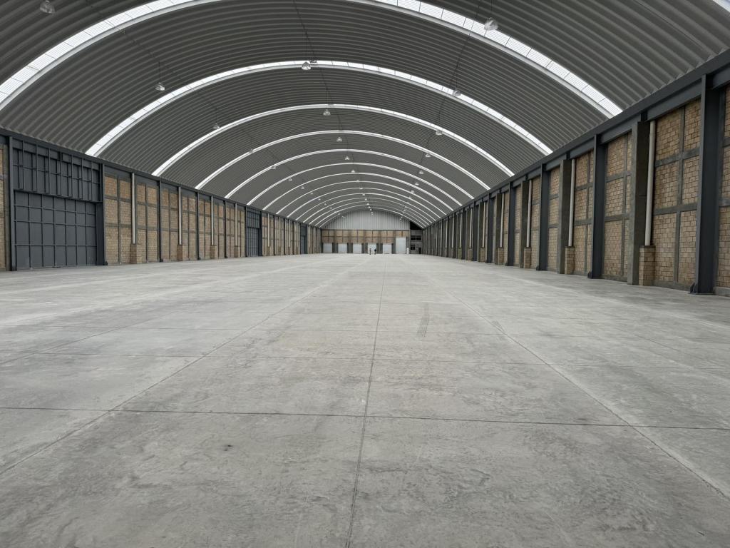 BODEGA INDUSTRIAL EN RENTA 7000 m2 en Tamulté - Imagen 1
