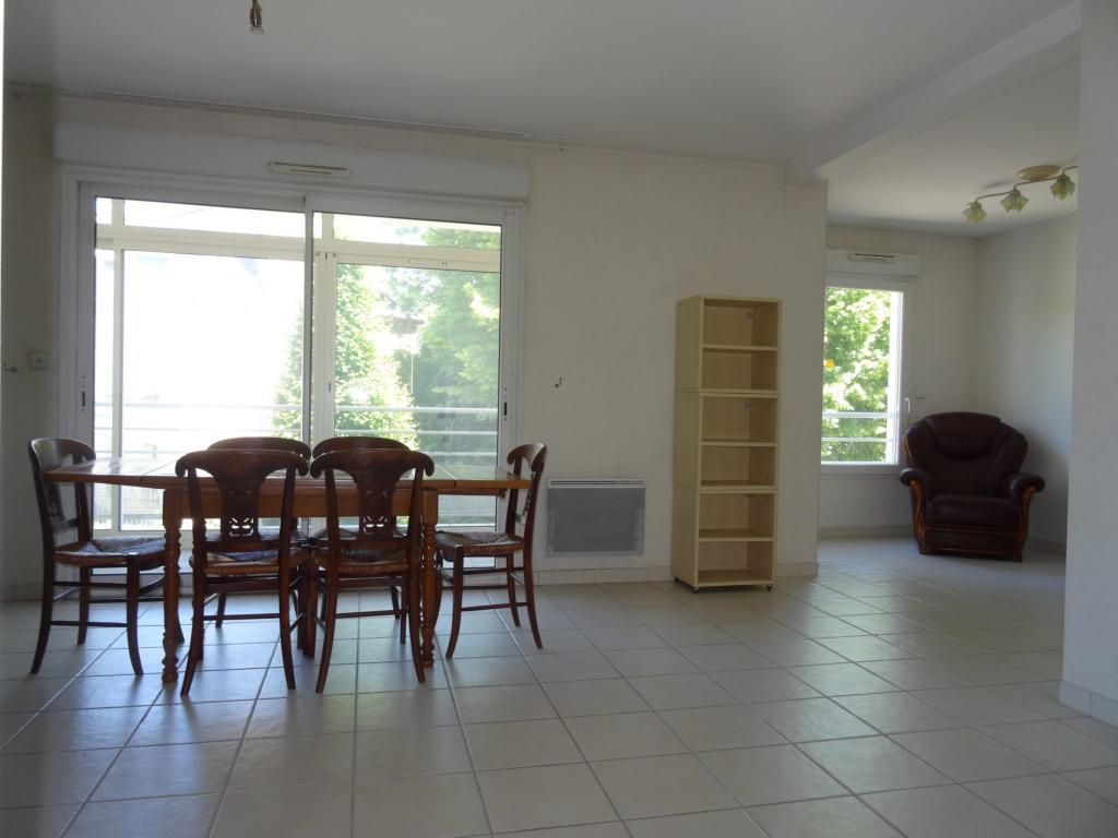 SPACIEUX APPARTEMENT T4 Gare Lannion à Lannion - Photo 1