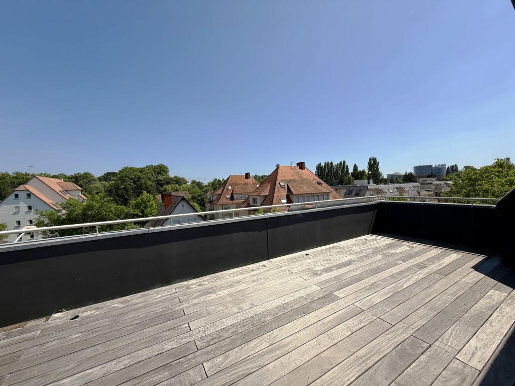 ROBERTSAU - SUPERBE ATTIQUE DUPLEX - 272 M² à Strasbourg - Photo 1