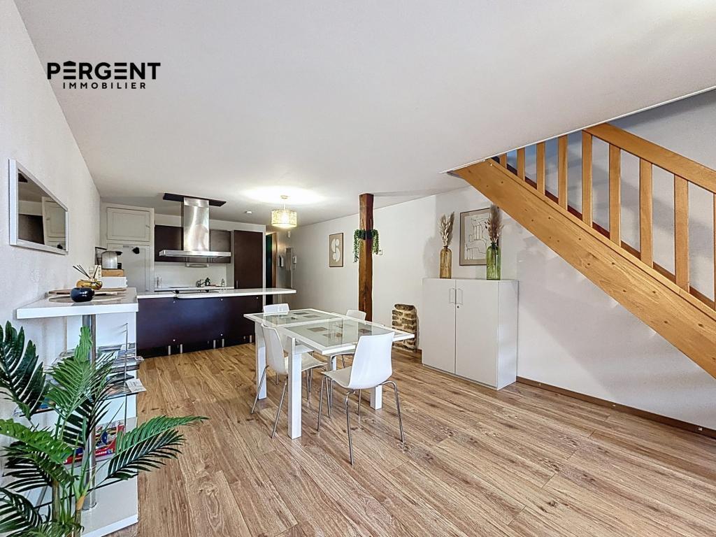 APPARTEMENT T3 EN DUPLEX DE 63M² MEUBLÉ SITUÉ A SEDAN AVEC … à Charleville-Mézières - Photo 1