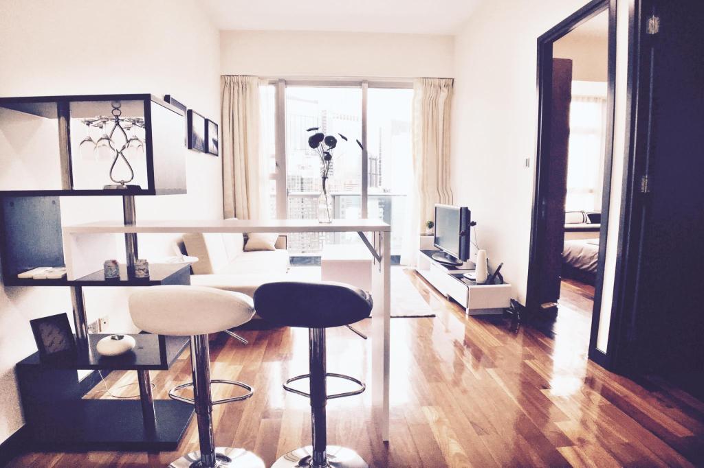 IC 2BR High Flr, Rooftop, Sky Bar, Pool, Gym in Hong Kong - Image 1