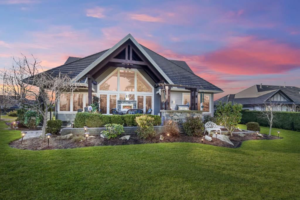 The Jewel of Crown Isle Golf Resort & Community in Oshawa - Image 1