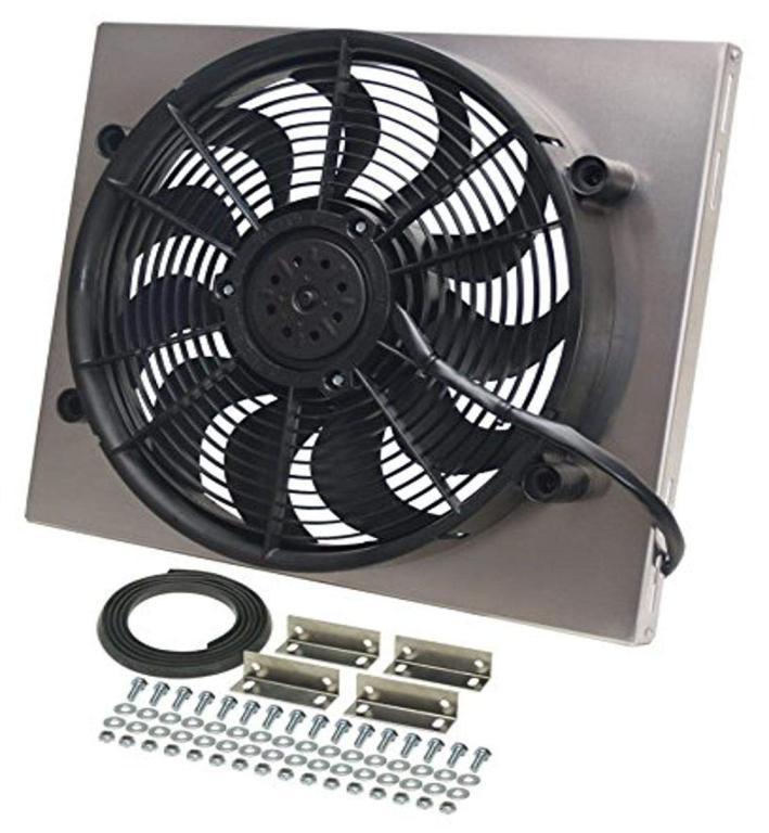DERALE 16821 High Output Single Radiator Fan, Black in London, Ontario - Image 1