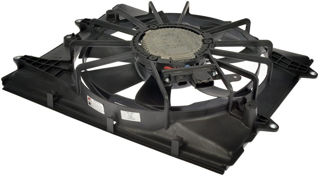 DORMAN 621-967 Radiator Fan Assembly in Hamilton - Image 1