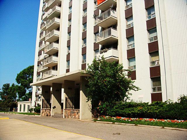2590 Argyle Rd in Mississauga - Image 1
