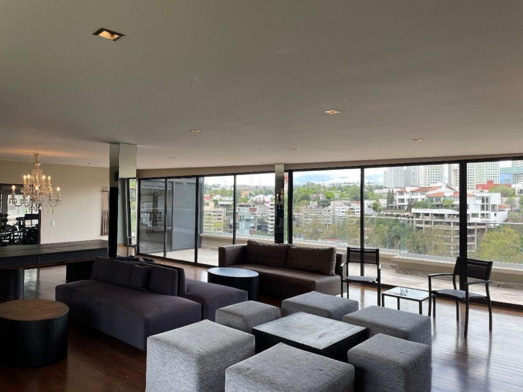 Casa en renta Bosque de Olivos 124 esq. con Ahuehuetes … en Interlomas - Imagen 1