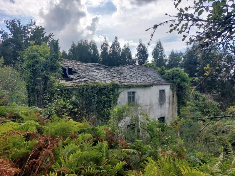 CASA RUSTICA PARA REHABILITAR en Narón - Imagen 1