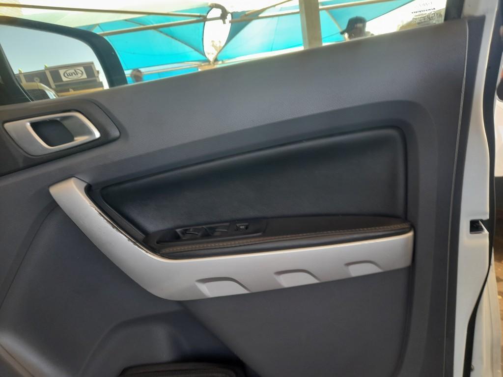 Pre-owned 2013 Ford Ranger 3.2 Engine Capacity Double Cab XLT wi in Katlehong - Image 10