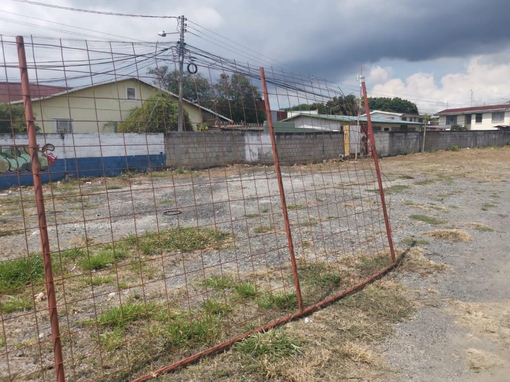 SE VENDE BELLÍSIMA PROPIEDAD EN TIBÁS CENTRO. en Vázquez de Coronado - Imagen 9