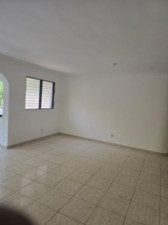 APARTAMENTO EN ALQUILER EN LAS PRADERAS en Santo Domingo - Imagen 3