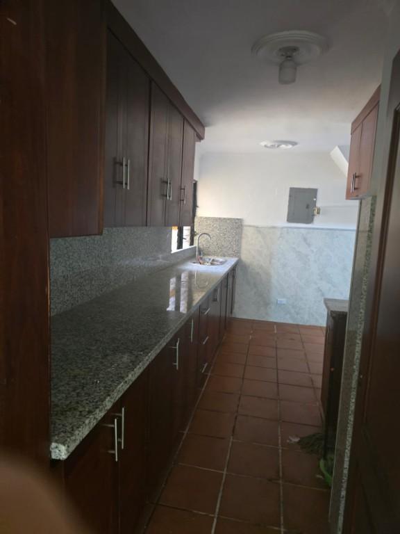 APARTAMENTO EN ALQUILER EN LAS PRADERAS en Santo Domingo - Imagen 5