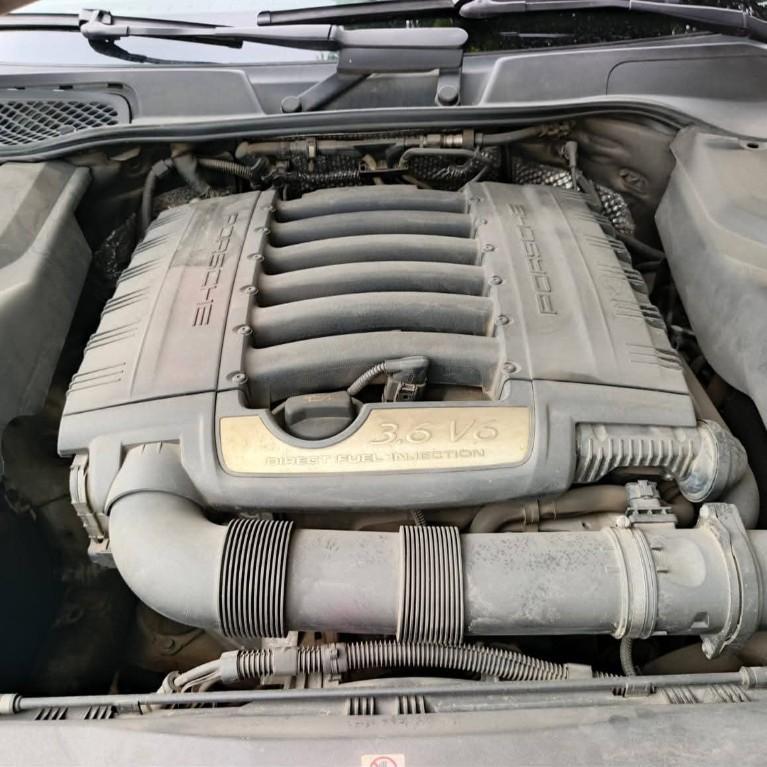 Porsche Cayenne à Abidjan - Photo 6