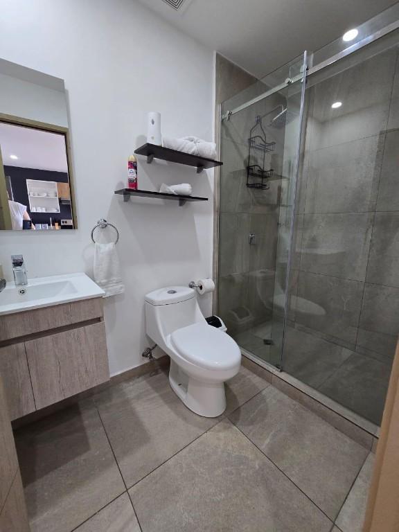 SE ALQUILA APARTAMENTO CASAS DEL ÁRBOL, SANTA ROSA, AMUEBLADO, t en San José Villanueva - Imagen 3