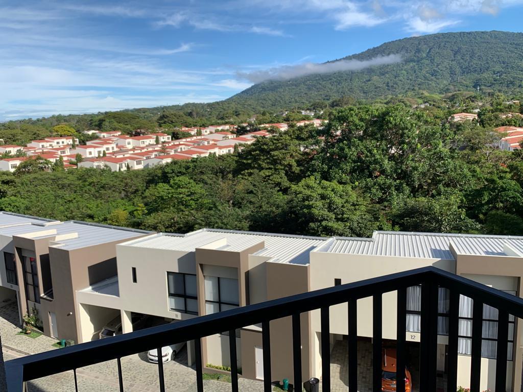 SE ALQUILA APARTAMENTO CASAS DEL ÁRBOL, SANTA ROSA, AMUEBLADO, en San José Villanueva - Imagen 3