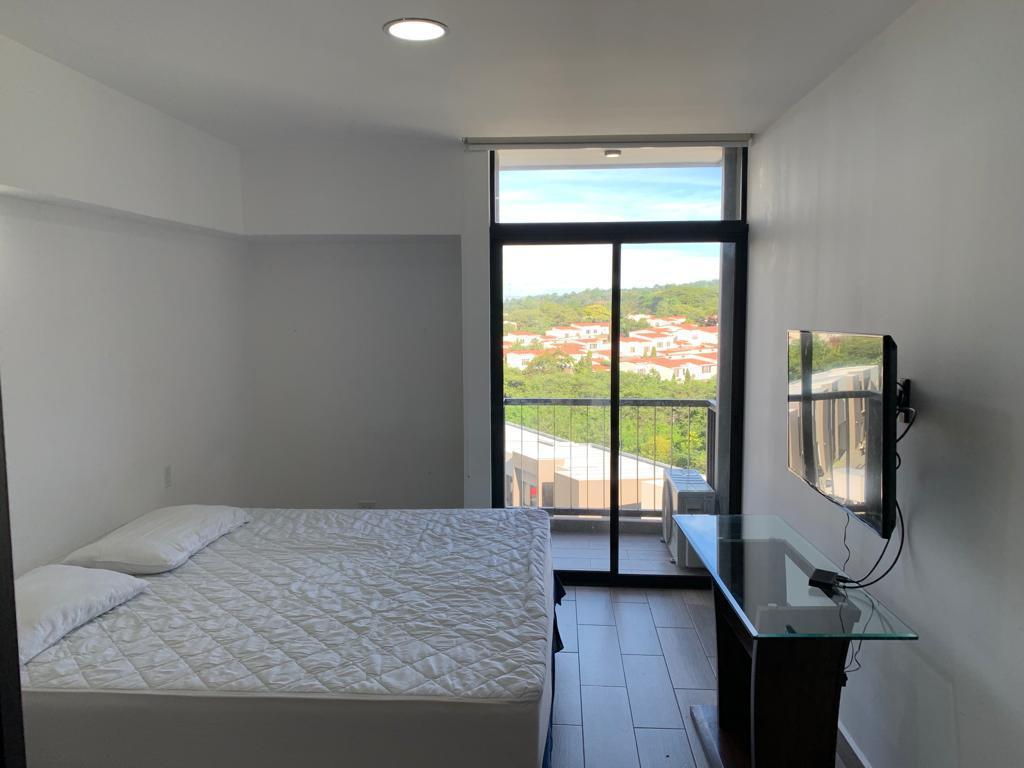 SE ALQUILA APARTAMENTO CASAS DEL ÁRBOL, SANTA ROSA, AMUEBLADO, en San José Villanueva - Imagen 4