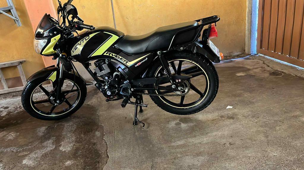 Se vende moto a buen precio en Chalco de Díaz Covarrubias - Imagen 2