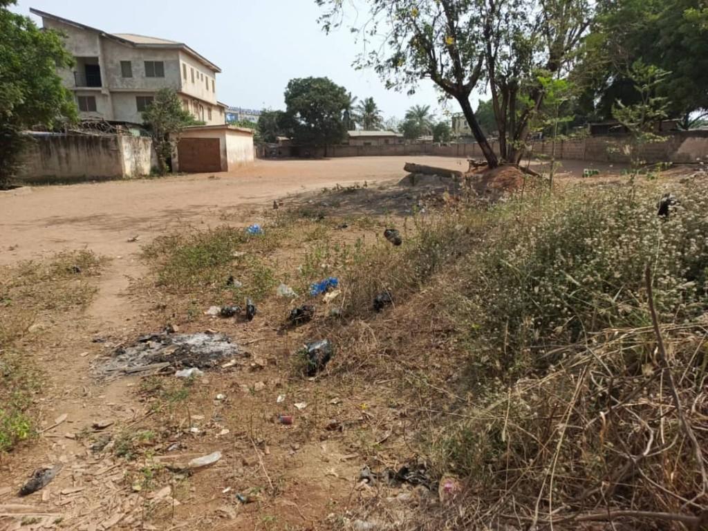 *COMMERCIAL 7 PLOTS LAPAZ* in Ghana - Image 1