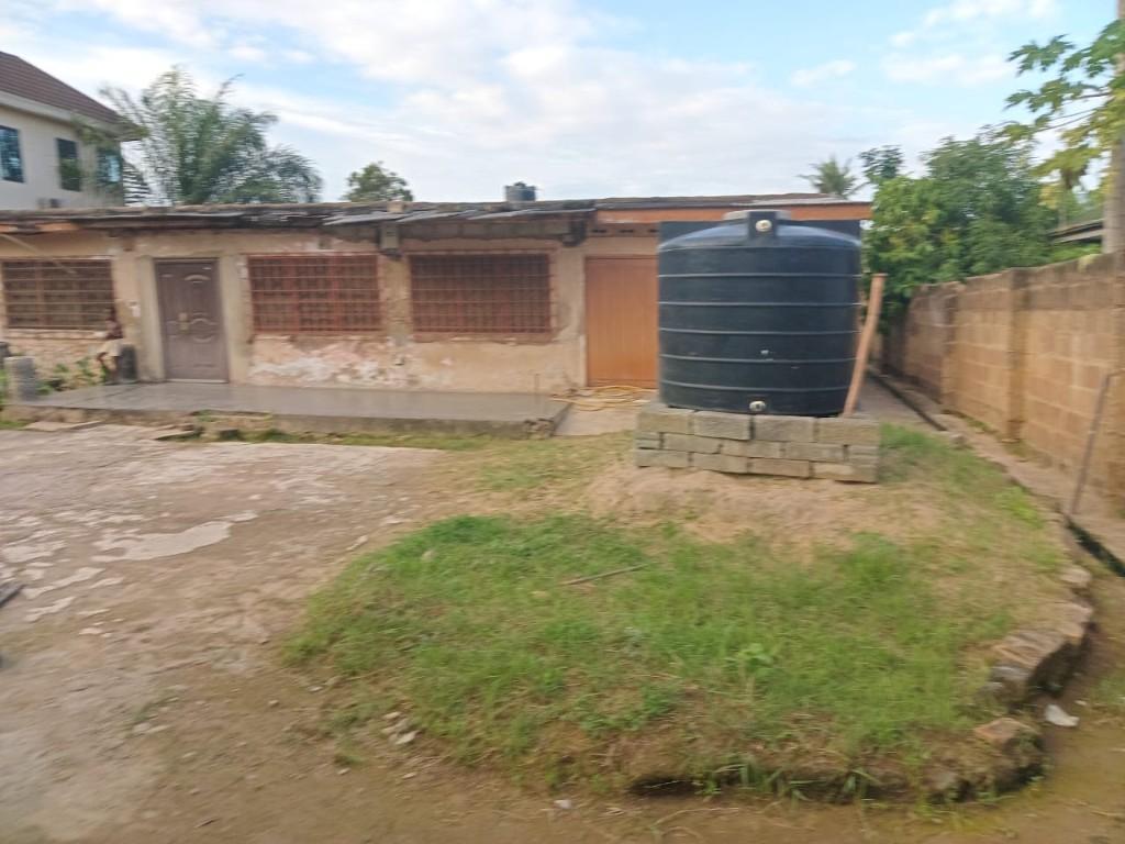 *ROADSIDE / MAIN ROAD PLOT OF LAND AFTER MILE 7 ACHIMOTA, ACCRA* in Ghana - Image 2