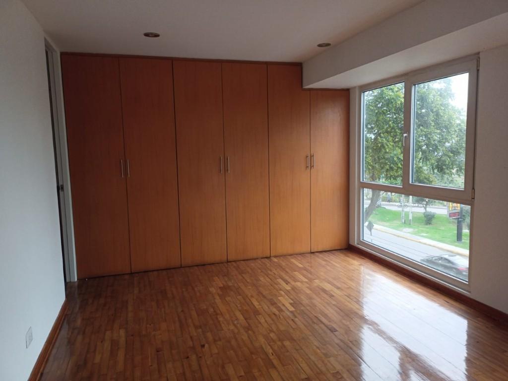 VENTA DUPLEX 68M2 REDUCTO MIRAFLORES 1 DORMITORIO en Lima - Imagen 11