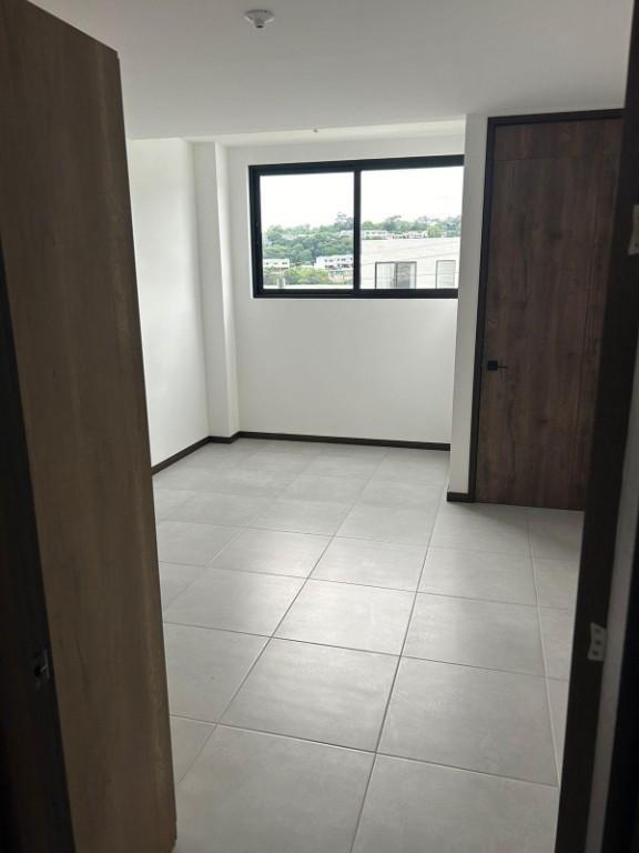 SE ALQUILA CASAS DEL BOSQUE, NUEVO CUSCATLÁN, casa moderna, de 2 en San José Villanueva - Imagen 3