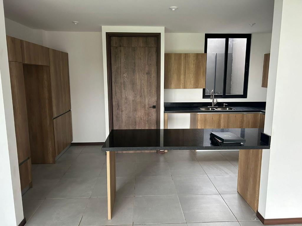 SE ALQUILA CASAS DEL BOSQUE, NUEVO CUSCATLÁN, casa moderna, de 2 en San José Villanueva - Imagen 6