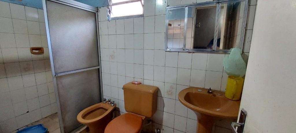 VENDO CASA EN PLENO CENTRO DE ENCARNACIÓN, AV. IRRAZÁBAL en Encarnación - Imagen 11