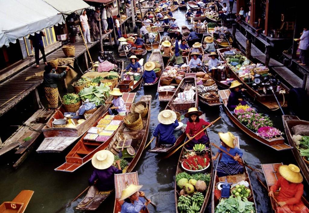 Amphawa monkey trip experience in Nonthaburi - Image 2