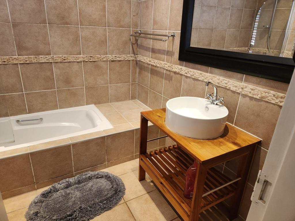 Cheapest Guest House Near Me In Roodepoort.+27730450058 in South Africa - Image 7