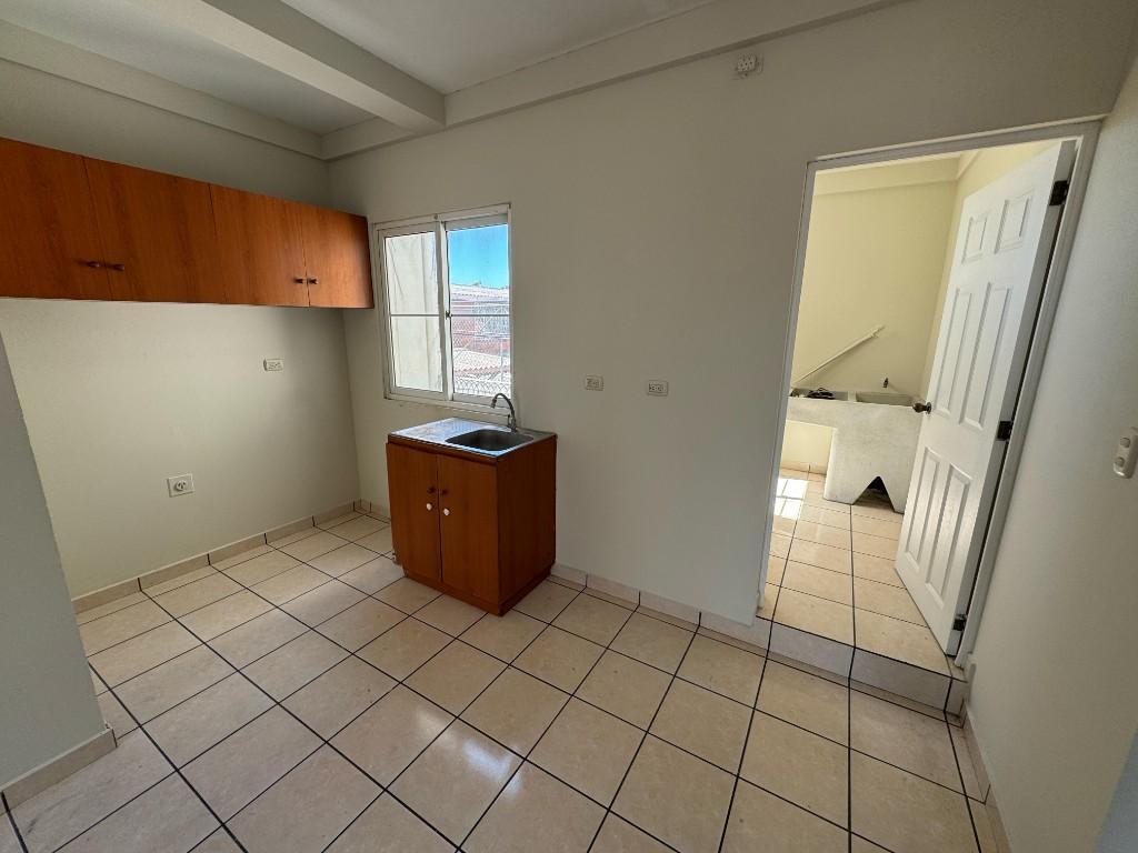 SE ALQUILA APARTAMENTO CONDOMINIO VITTORIA METROPOLIS, PRIVADO en Cuscatancingo - Imagen 3