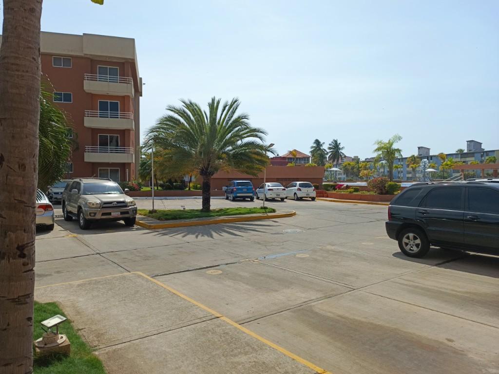 APTO MARINA GOLF EN VENTA en Venezuela - Imagen 5