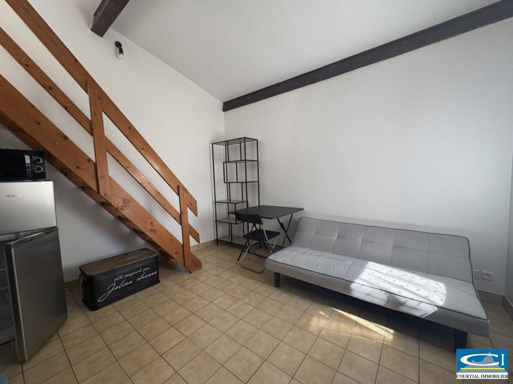 STUDIO MEUBLE à Valence - Photo 1