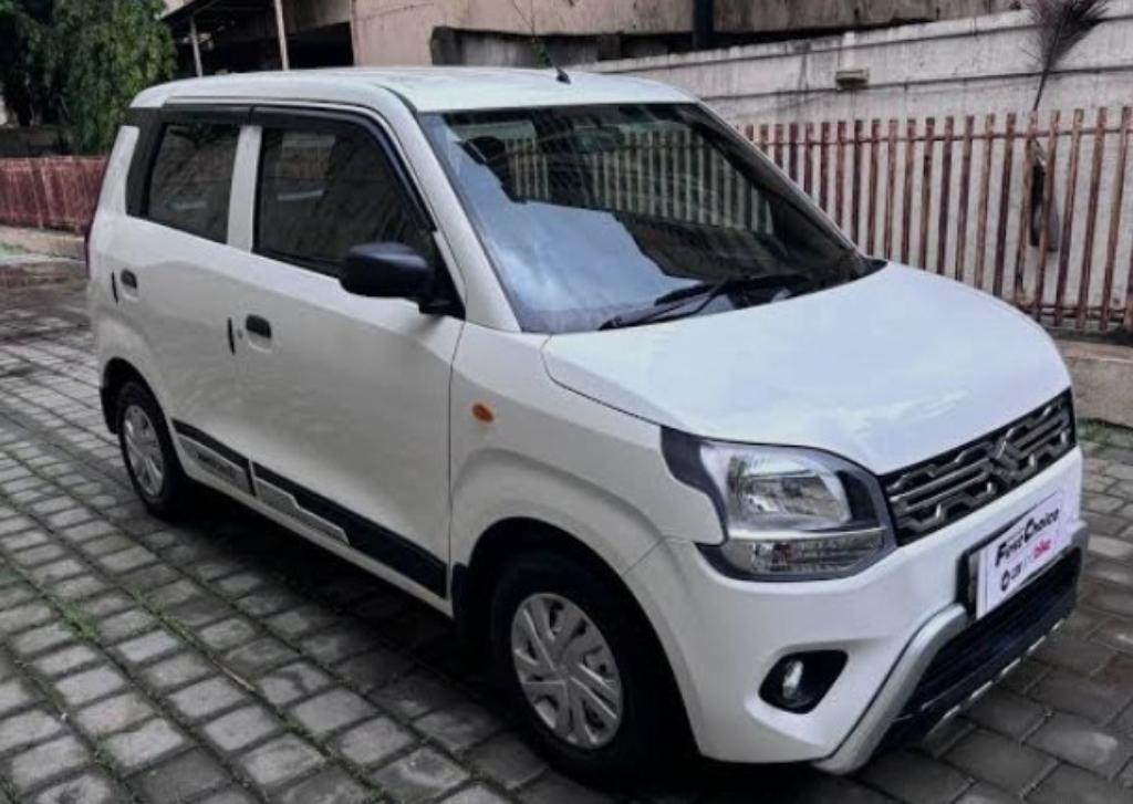 CAB DRIVER JOB AVAILABLE IN RANIBAGH DELHI in Green Park Extension - Image 1