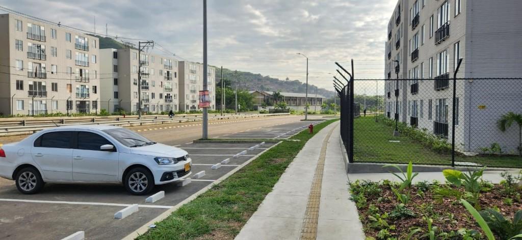 VENTA APARTAMENTO OBRA GRIS 1 PISO EN CIUDAD GUABINAS en Yumbo - Imagen 1