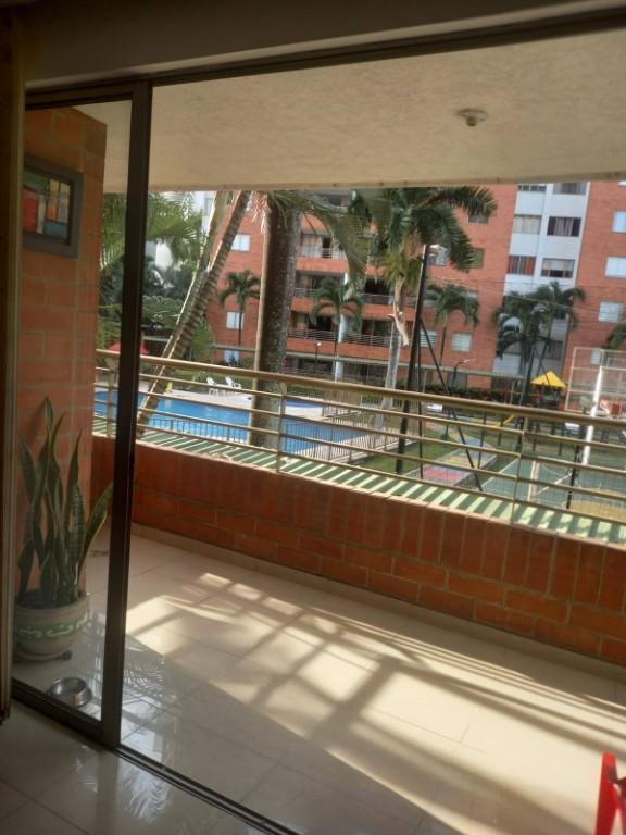 VENTA APARTAMENTO 2 PISO LA FLORA en Colombia - Imagen 2