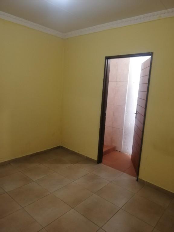 ENSUITE ROOM RENTAL GLENRIDGE R1500+R1000REFUNDABLE DEPO in Aliwal North - Image 2