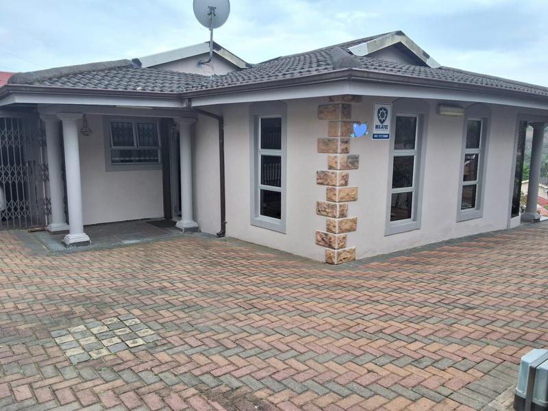 House 2488-ref-356 for Sale in Shallcross, Chatsworth in Pinetown - Image 1
