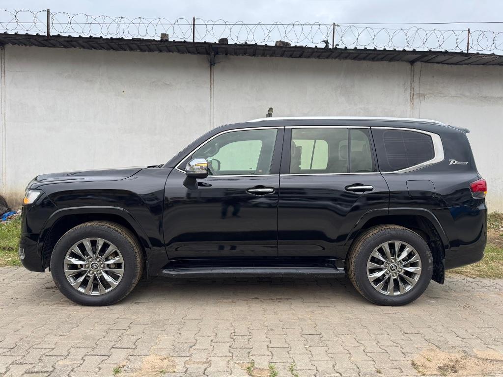 Toyota Land-Cruiser VX-R L300 2023 à Abidjan - Photo 6