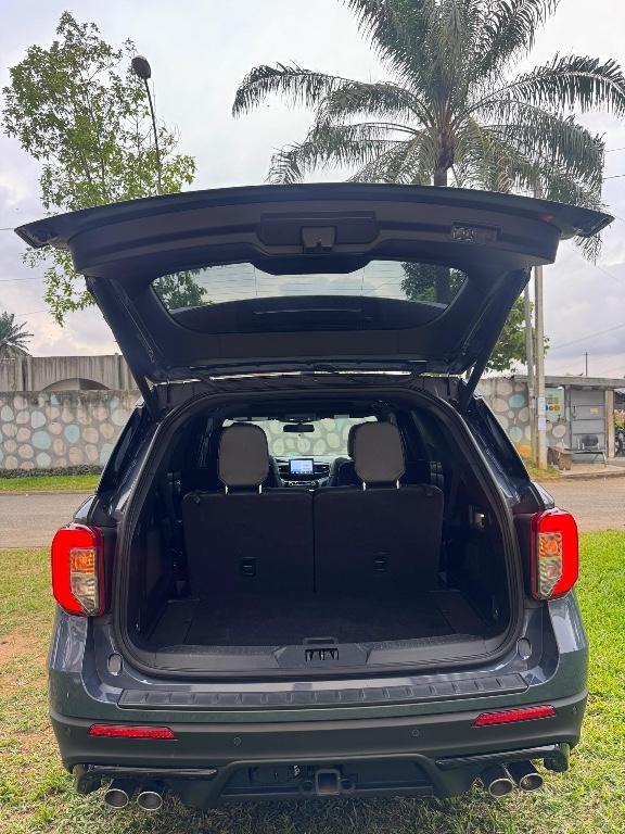 Ford Explorer ST 2022 à Abidjan - Photo 17