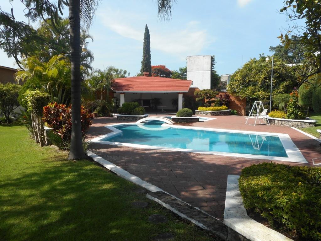 CASA RUSTICA EN CONDOMINIO HORIZONTAL SOLO 8 CASAS en Jiutepec - Imagen 1