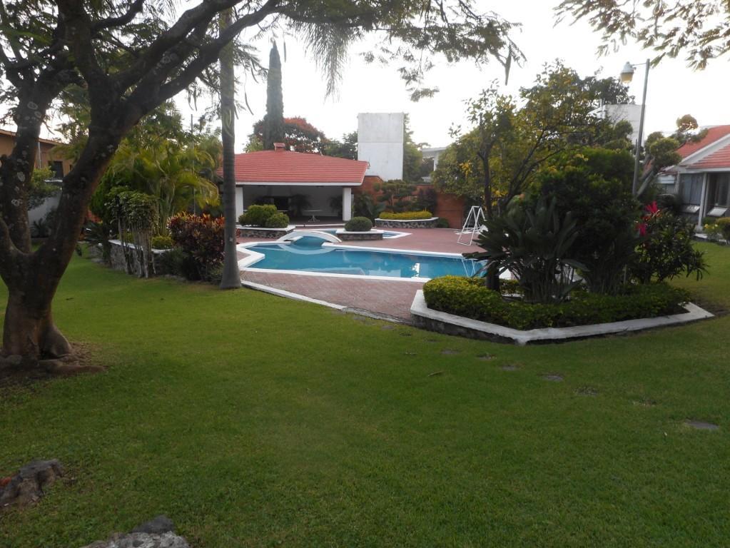 CASA RUSTICA EN CONDOMINIO HORIZONTAL SOLO 8 CASAS en Jiutepec - Imagen 3
