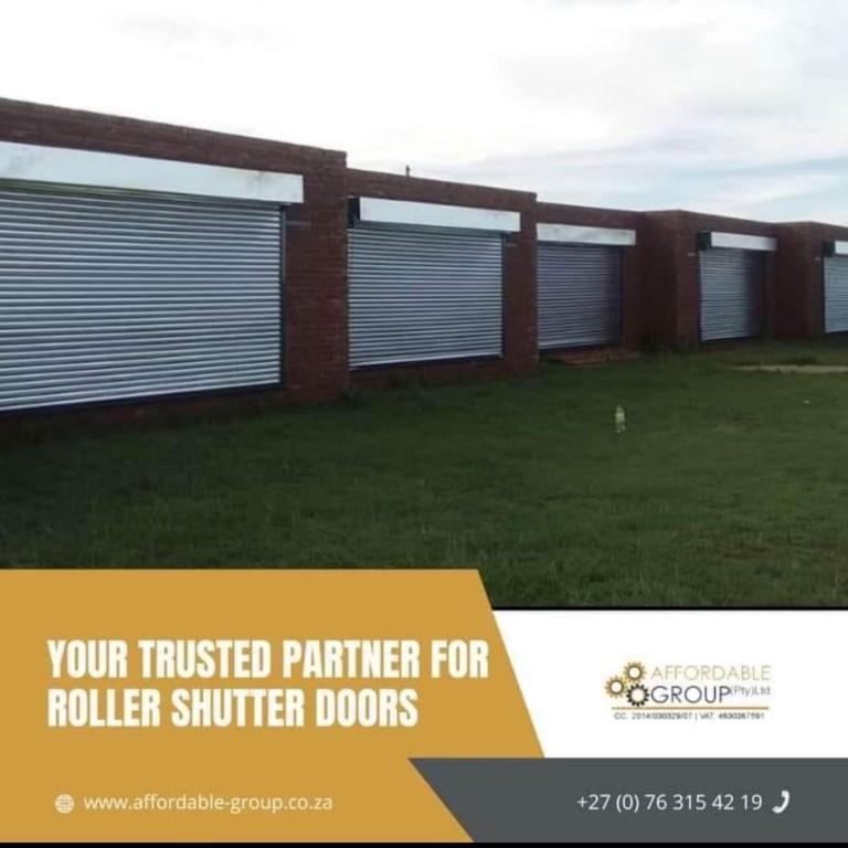 Manual Chain Operated Roller Shutter Doors in Barberton - Image 1
