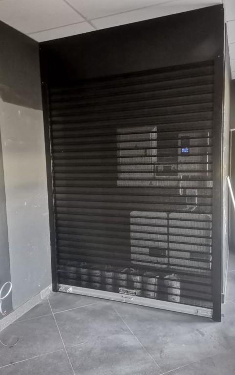 Manual Chain Operated Roller Shutter Doors in Barberton - Image 2