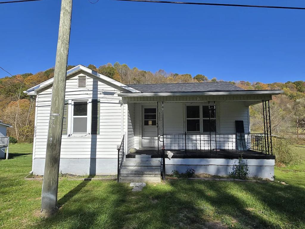 House for Rent in Atkins, Virginia, Ref# 202080865 in Johnson City - Image 1