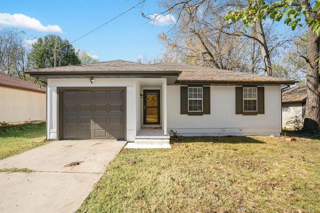 House for Rent in Springfield, Missouri, Ref# 202080852 in Springfield - Image 1