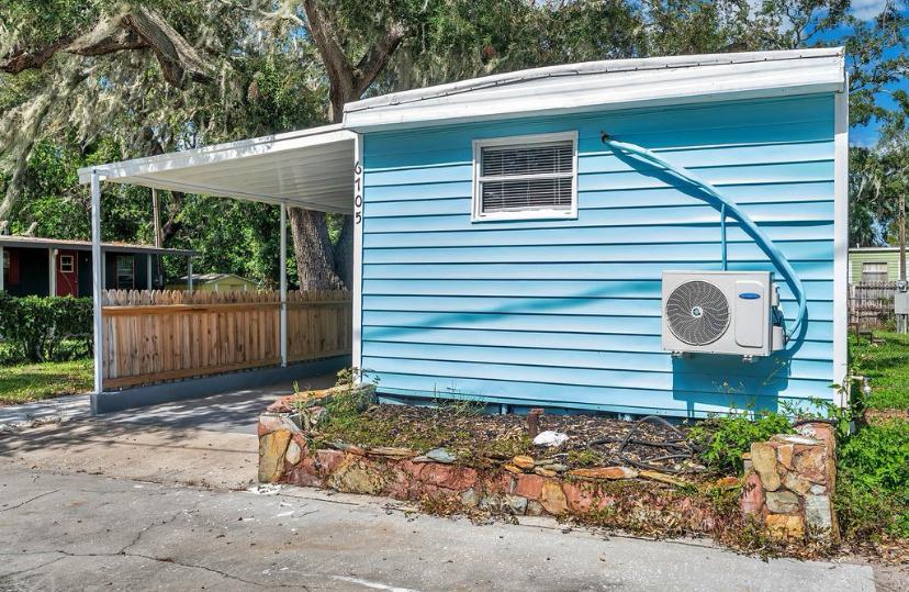 House for Rent in New Port Richey, Florida, Ref# 202077988 in Clearwater - Image 1