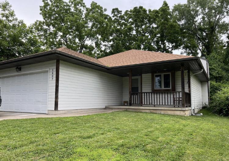 House for Rent in Springfield, Missouri, Ref# 202077268 in Springfield - Image 1